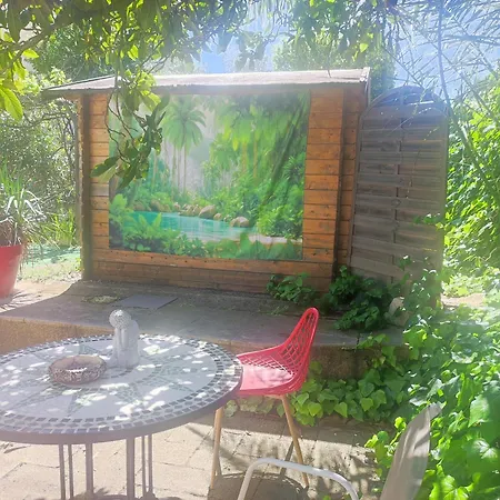 Ingrid Mary Apartmán Nîmes