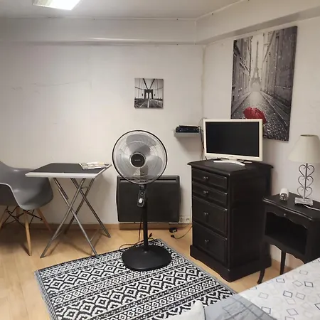 Ingrid Mary Apartmán Nîmes