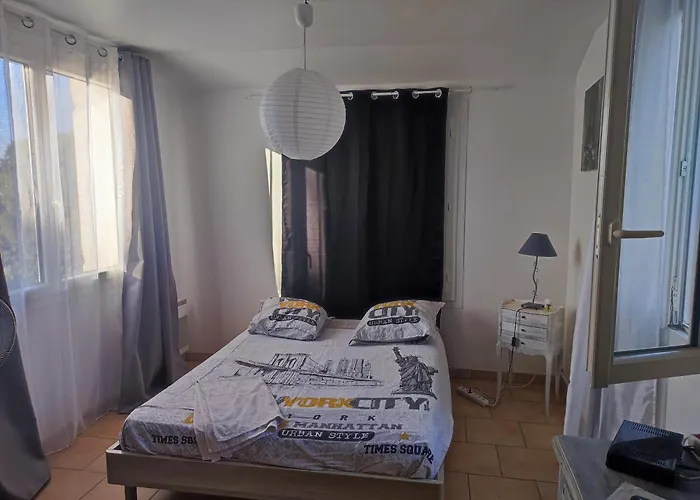 Ingrid Mary * Νιμ